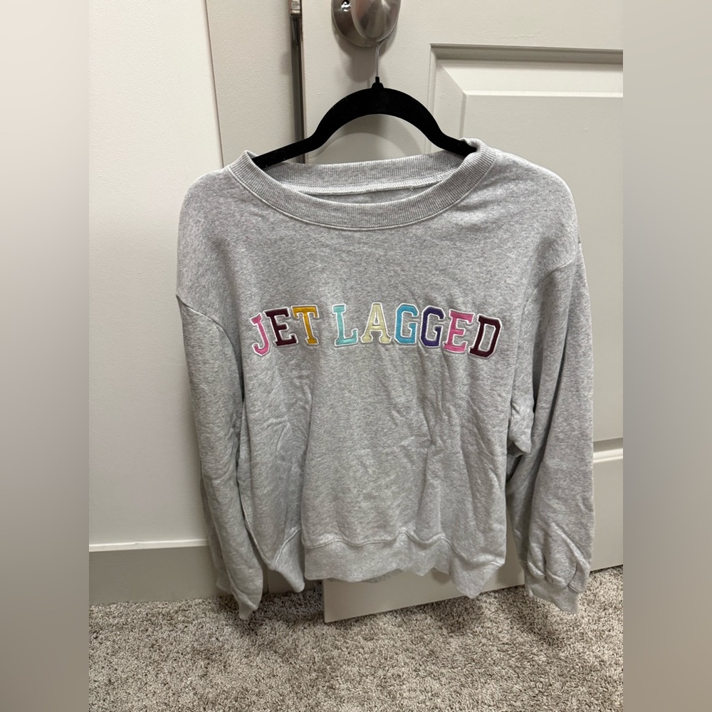 Chaser Small Jet Lagged Grey Sweatshirt. ⚡️